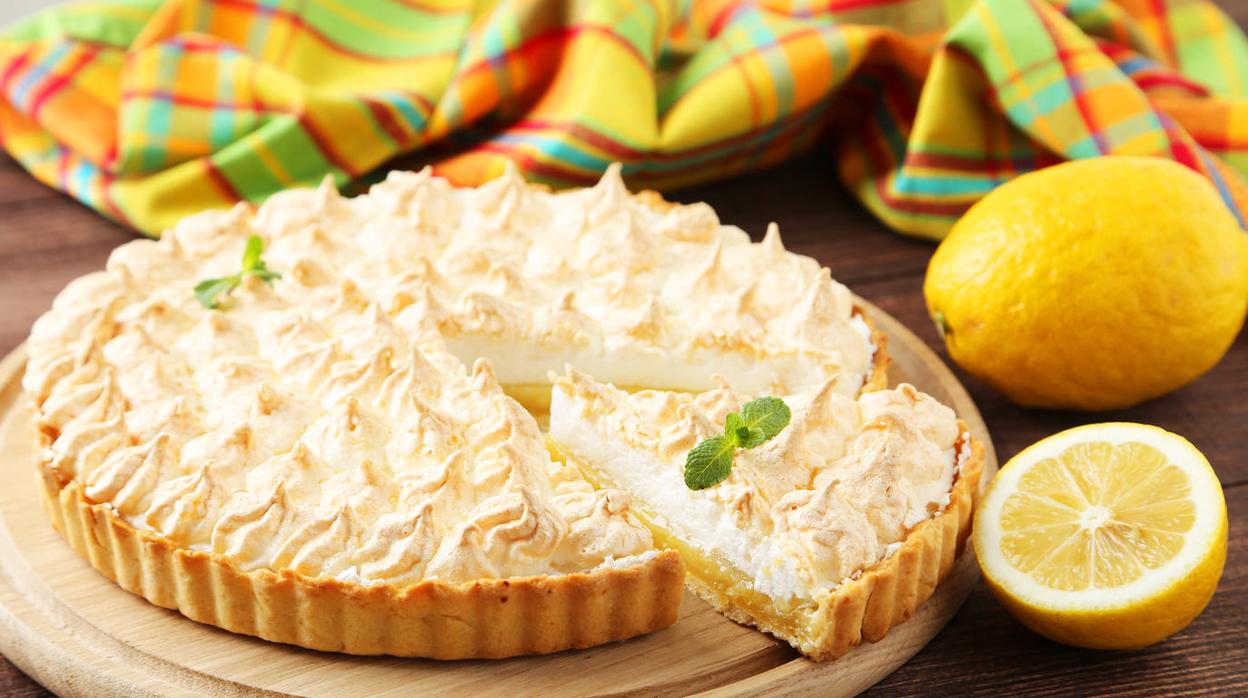 Esta tarta está deliciosa y es perfecta para sorprender a tus comensales