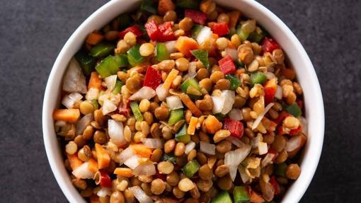 Las mejores ensaladas para combatir el calor del verano: recetas e ingredientes