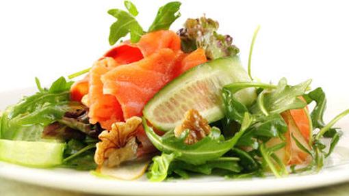 Las mejores ensaladas para combatir el calor del verano: recetas e ingredientes