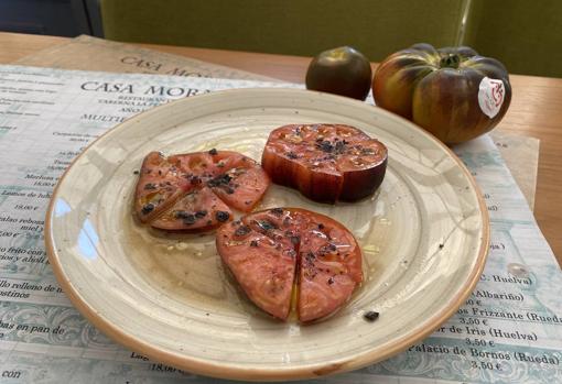 La cuarta generación entra en la cocina de la centenaria Casa Moral