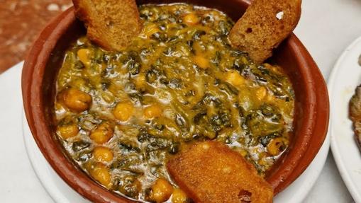 Diez templos del cuchareo en Córdoba para tomar un buen guiso