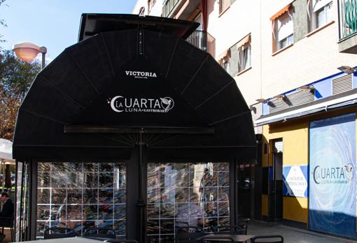 La Cuarta Luna, un gastrobar con acento internacional en Arroyo del Moro