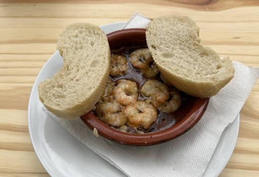 El Tardón, cazuelitas de barro y buen ambiente de barrio