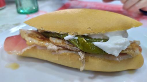 Cinco indispensables para disfrutar de un bocadillo en Córdoba