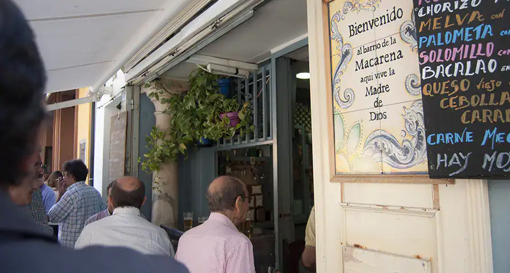 La Cuaresma más sabrosa: ruta por los bares más cofrades de Sevilla