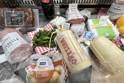 Focaccino, un templo para disfrutar del popular bocadillo italiano en la Alameda