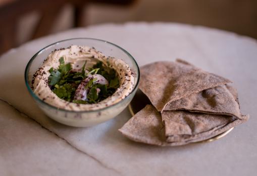 Fatouch pone en marcha un nuevo local de comida libanesa para llevar