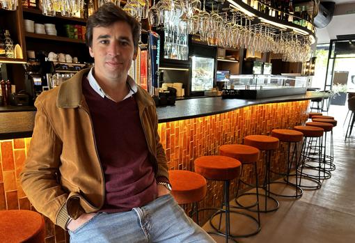 Julio Ferraro en el restaurante Armanda