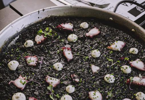 El Pantera, la revolución «gastro» de Ousmane Seck en el Parque Alcosa