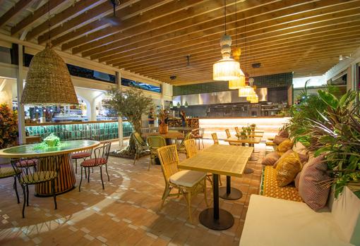 Hermanos Guadalupe, cocina a la brasa y música en directo en Castilleja de la Cuesta