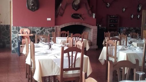 Dónde comer en la Sierra Norte de Sevilla: 10 paradas gastronómicas para saborear el entorno