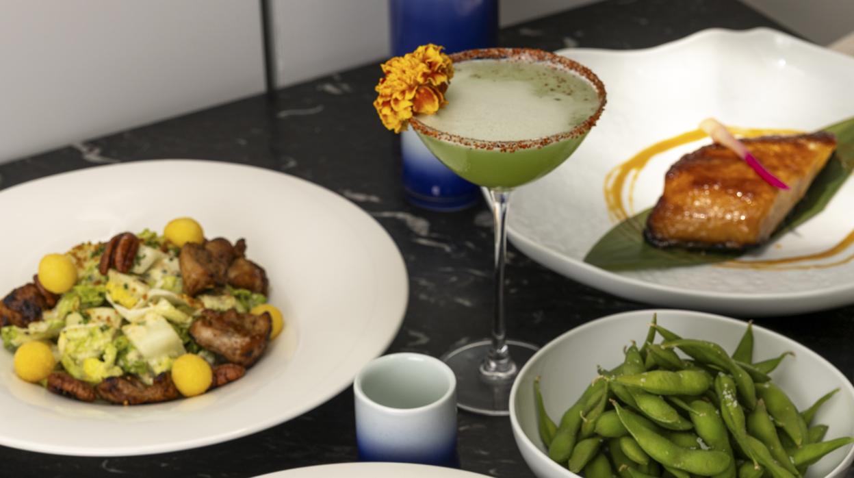 Platos de Shikaku, el nuevo restaurante japonés del hotel Mercer Plaza Sevilla