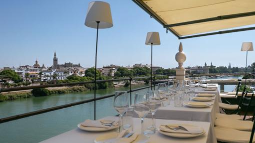 Terrazas de Sevilla para cenar junto al Guadalquivir