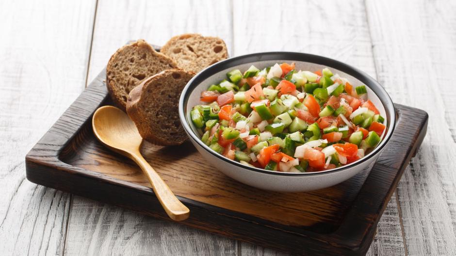 Pipirrana de Jaén, la receta más sencilla para aprovechar las verduras