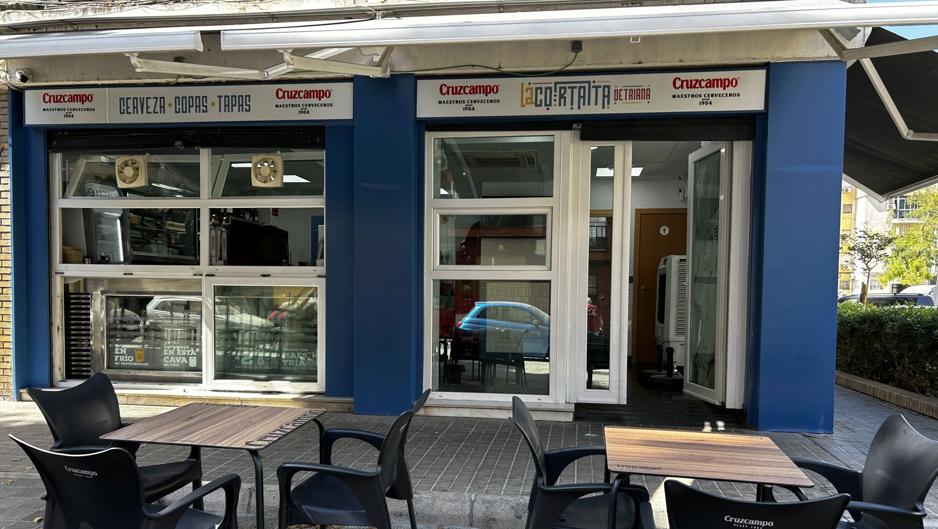 La Cortaita de Triana, cerveza helada y tapeo joven junto a Evangelista