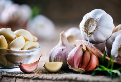 Los ajos son ingrediente fundamental en esta receta