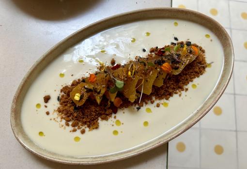 Piña braseada al ron