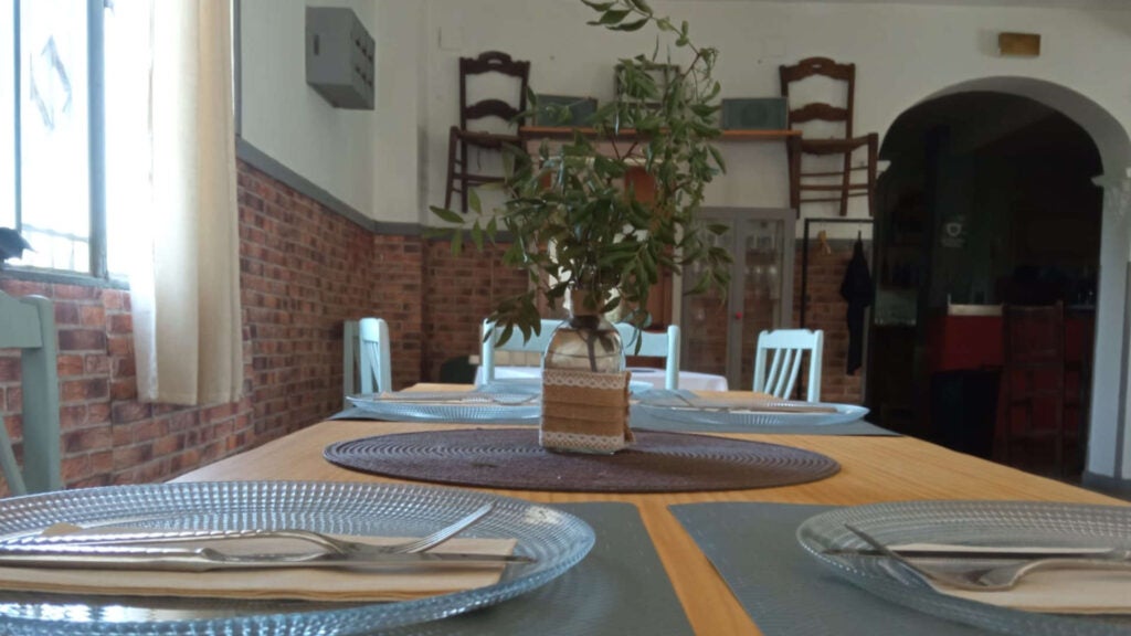 Nískalo: la cocina «viajera» de un restaurante de sierra distinto