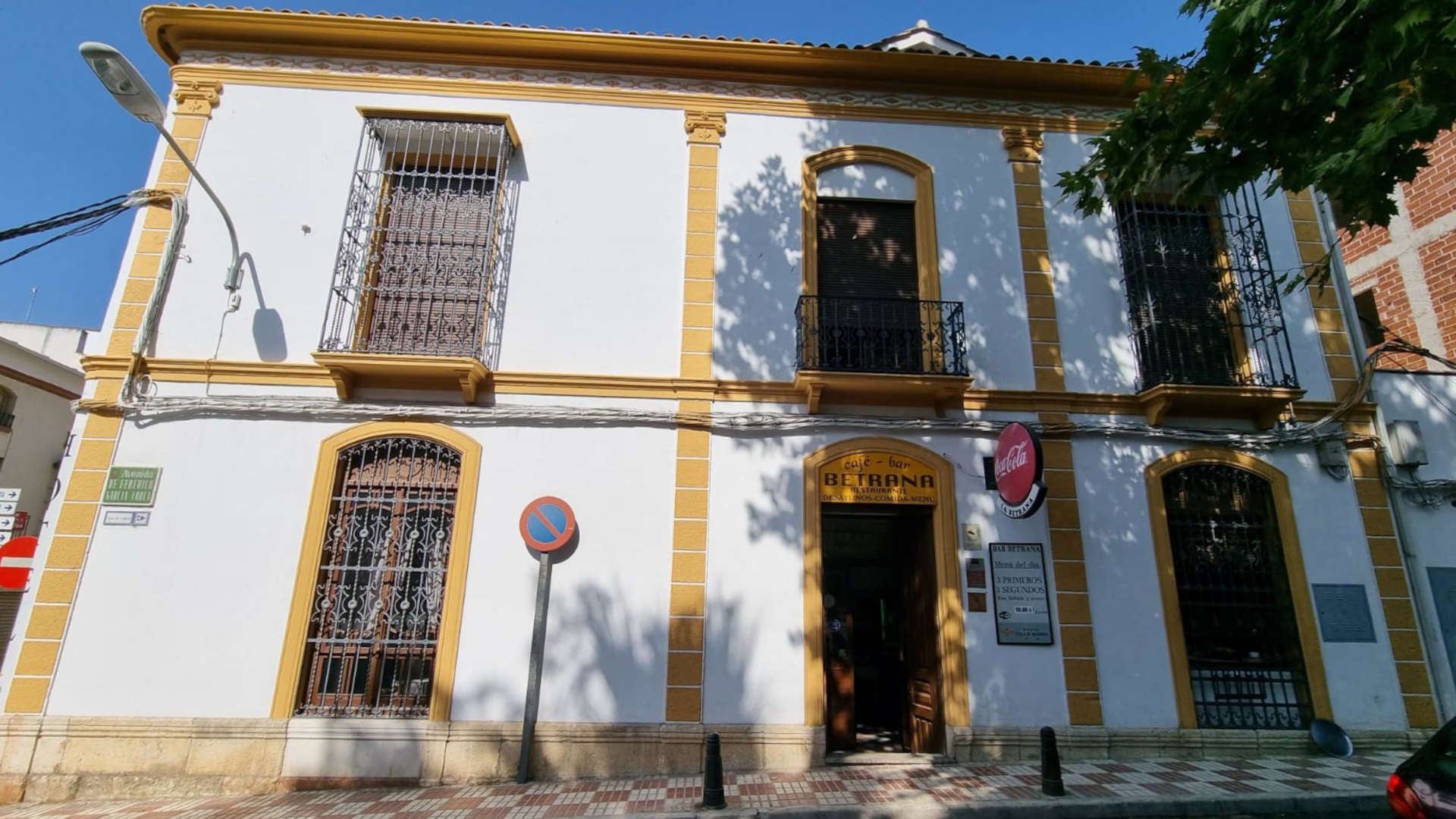 La Betrana, del madrugón al hotel: historia de la hostelería egabrense