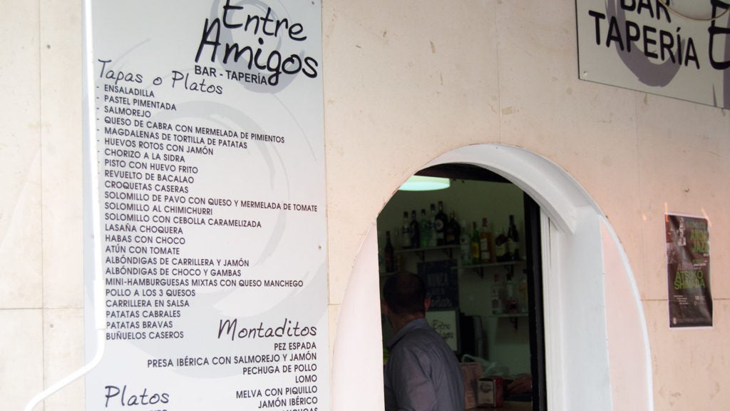 Bar Entre Amigos en Huelva. 