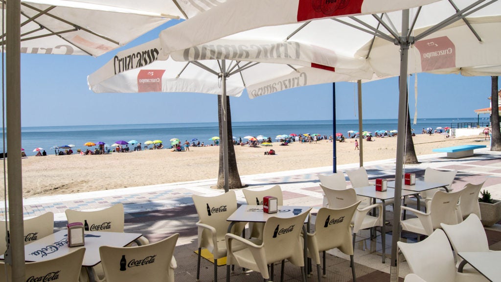 Cervecería La Mar de Kñas en La Antilla. 