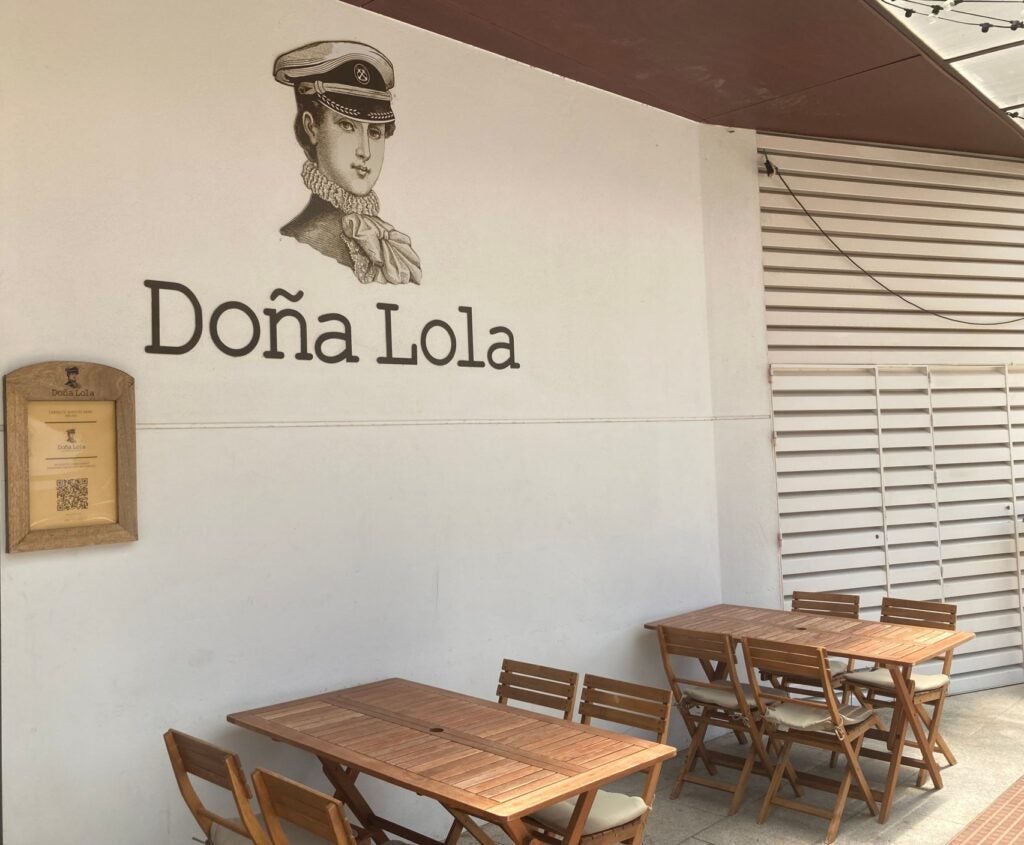 lola1. 
