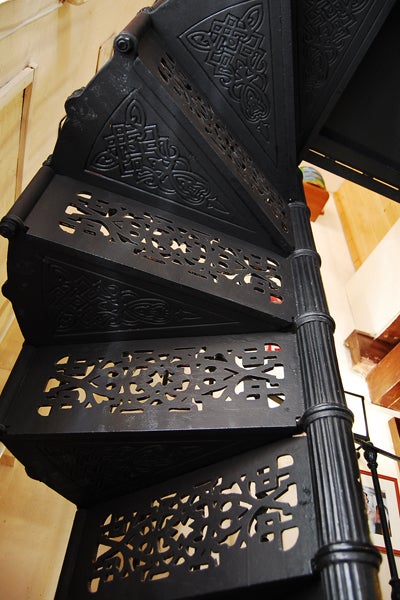 Una buena tabla de quesos y patés entre cofrades 99. Una buena tabla de quesos y patés entre cofrades