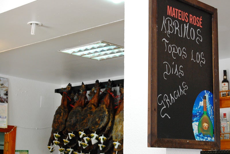 Sevilla se llena de "Catetos" 747. Sevilla se llena de "Catetos"