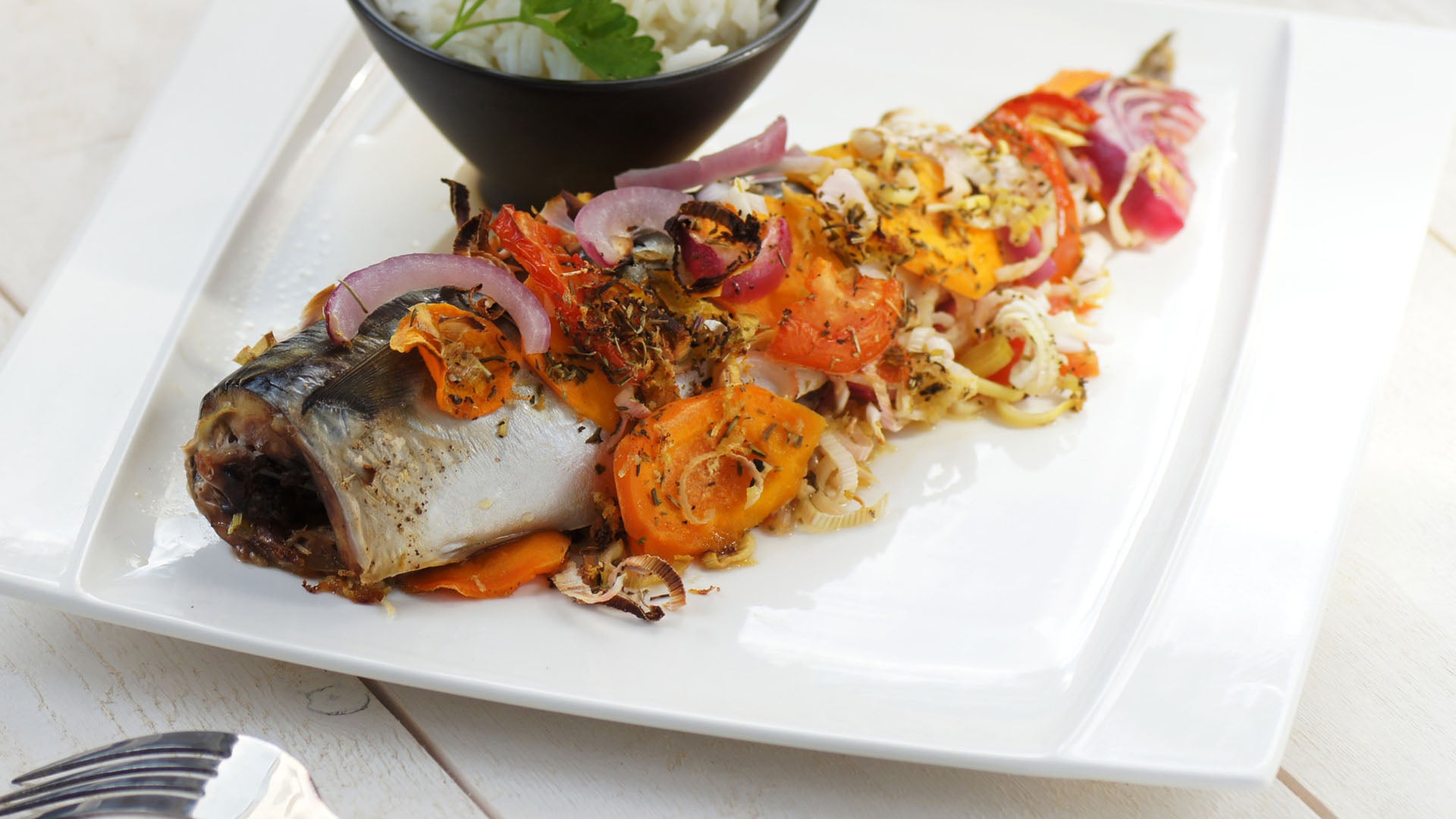 Caballa con verduras en papillote - Gurmé