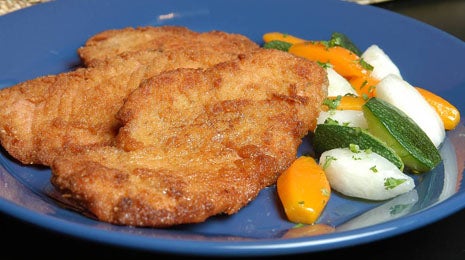 Lomo de cerdo empanado con verduritas torneadas - Gurmé