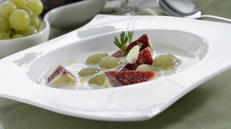 Ajoblanco con uvas e higos - Gurmé
