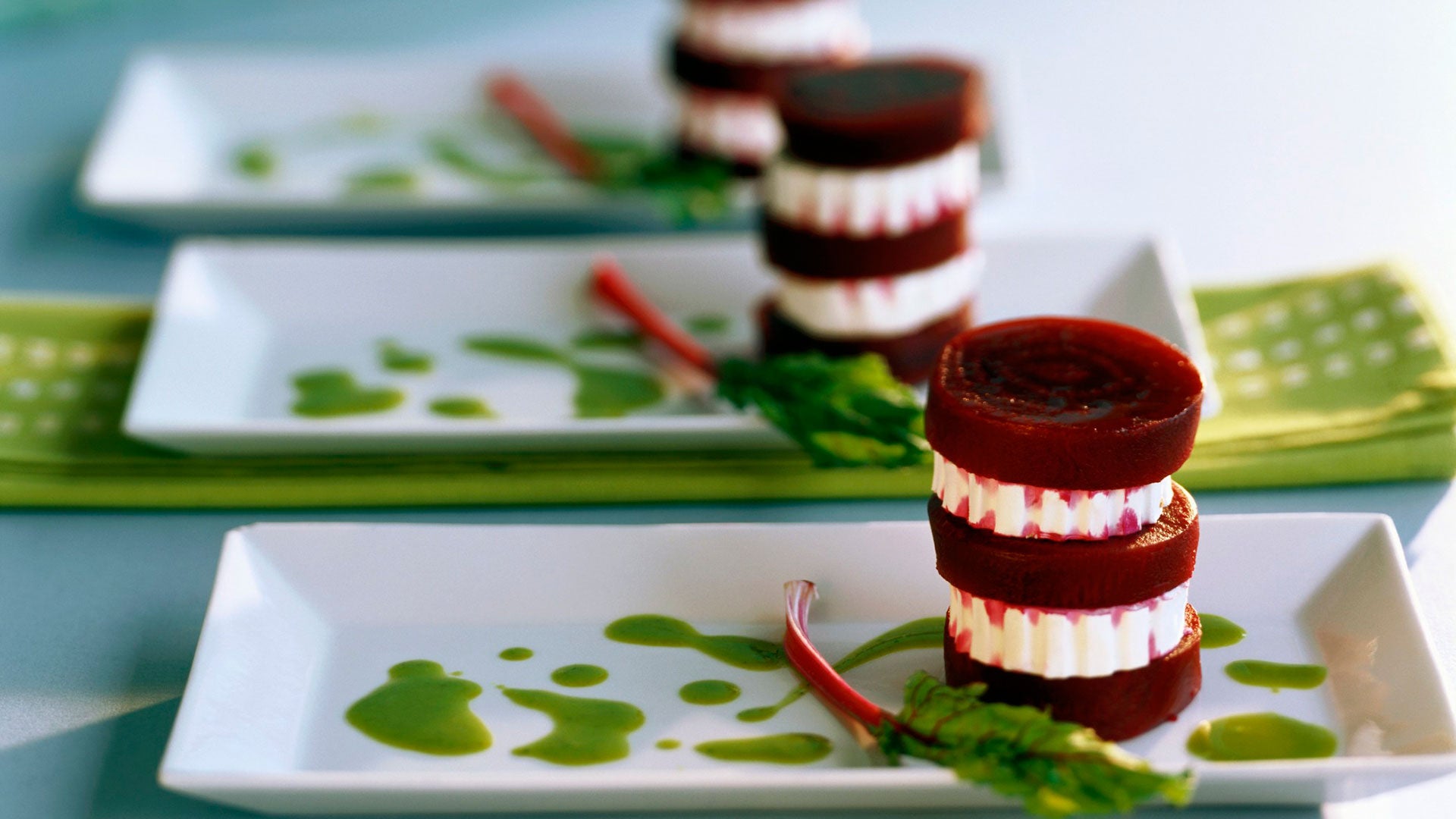 Dale un toque de color a tu mesa con estas 10 recetas de remolacha