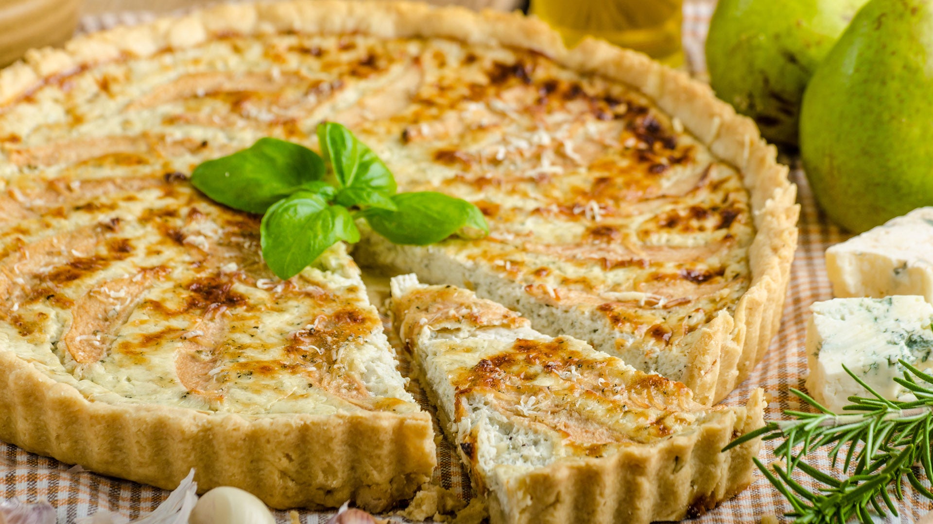 Dale un toque diferente a tus platos con estas 10 recetas de pasteles salados