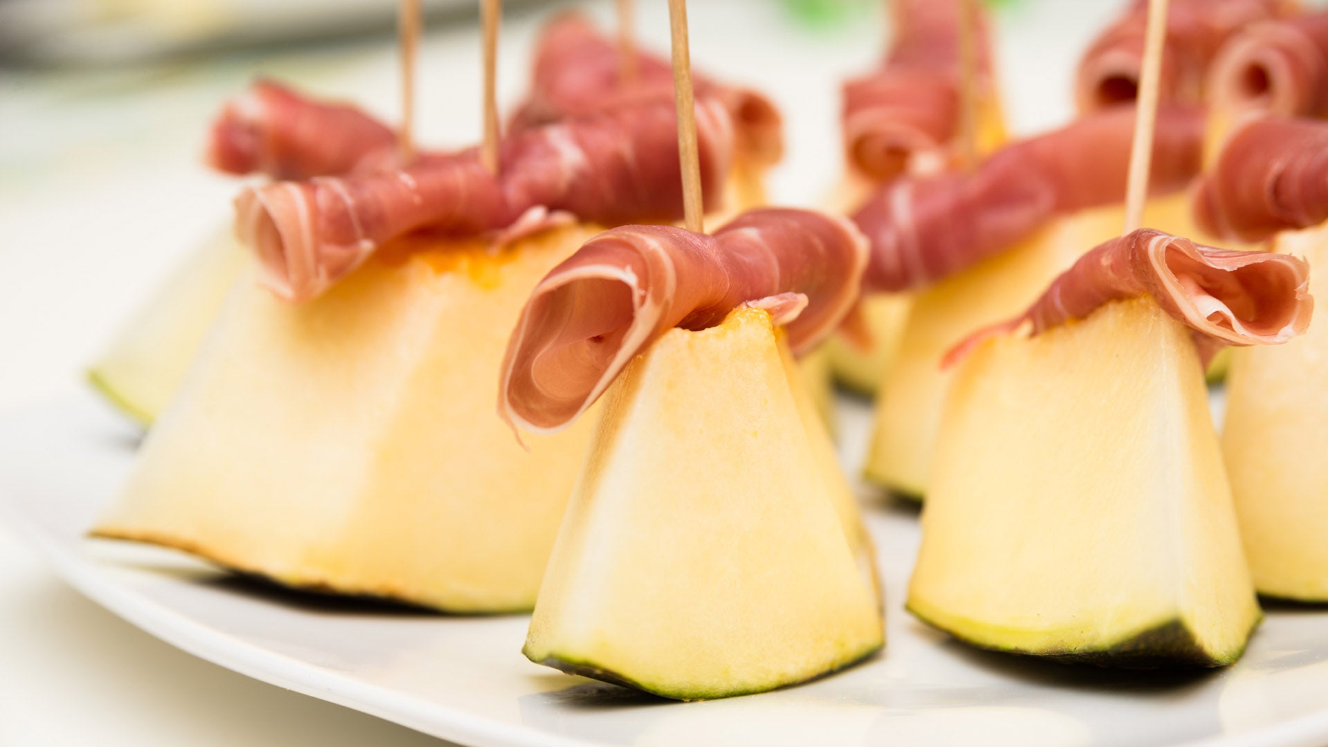 Crujiente de jamón con melón - Gurmé
