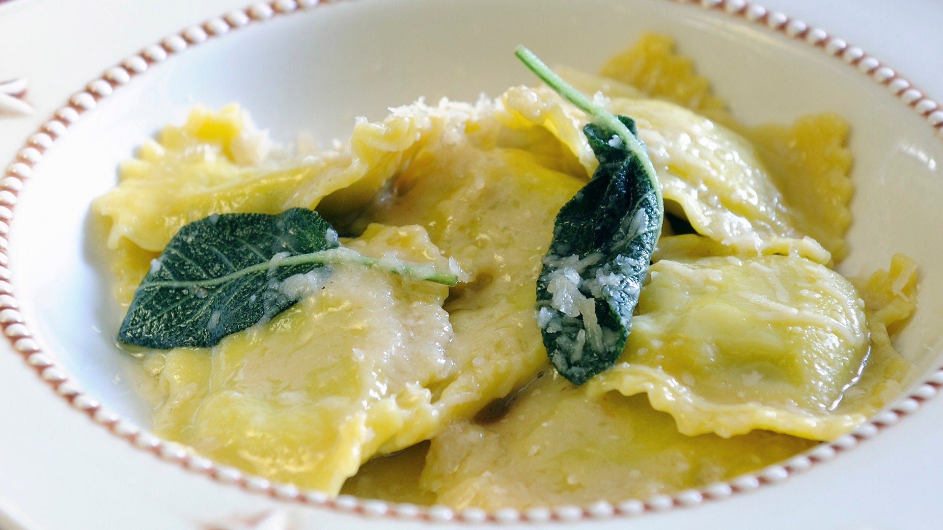 Elabora los mejores platos de pasta cocinando estas 10 recetas de raviolis