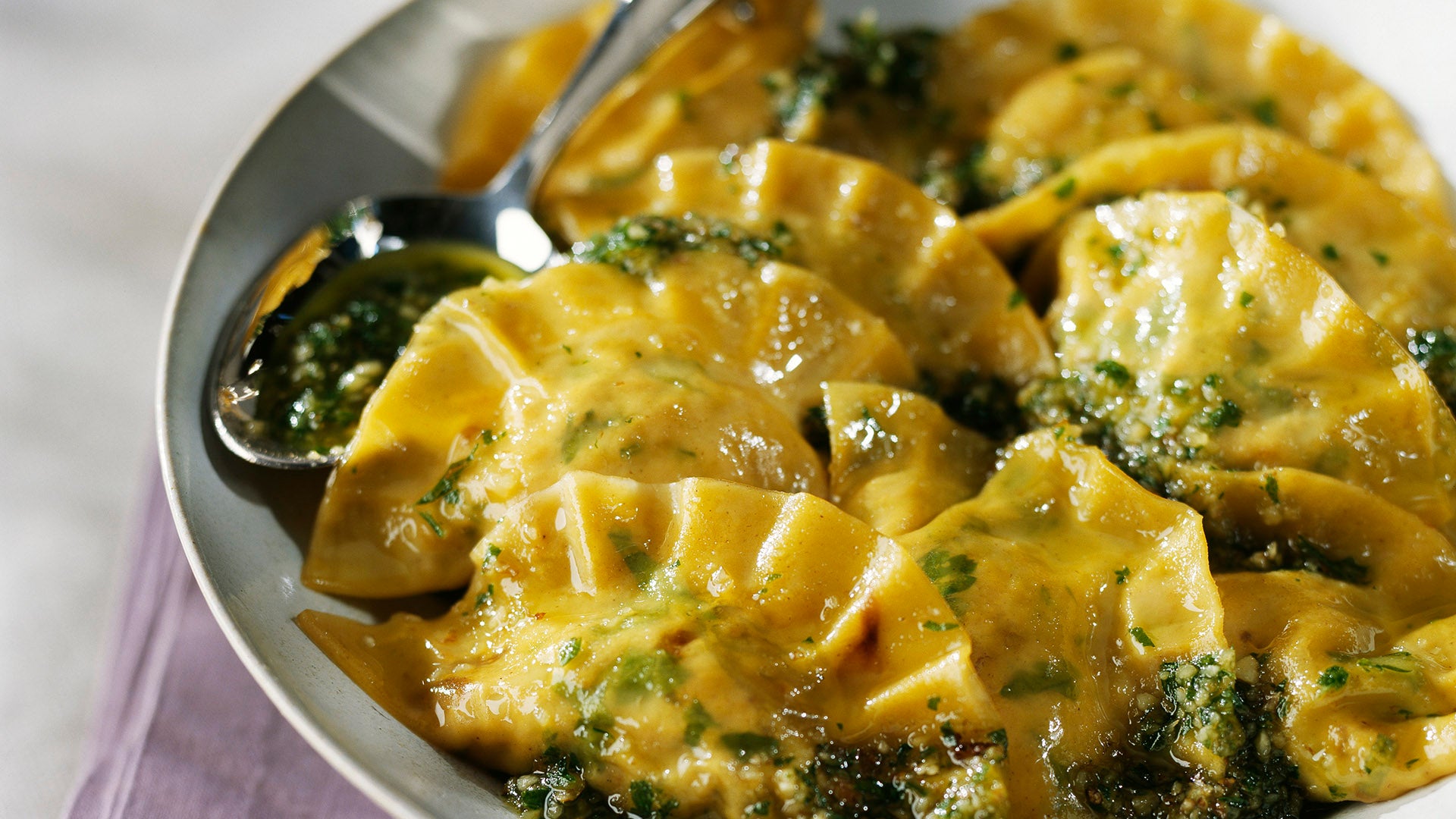 Elabora los mejores platos de pasta cocinando estas 10 recetas de raviolis