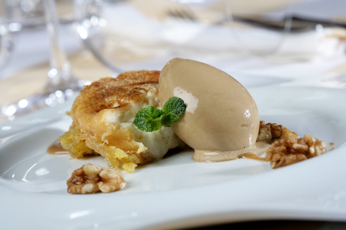 Torrija con helado de café - Gurmé