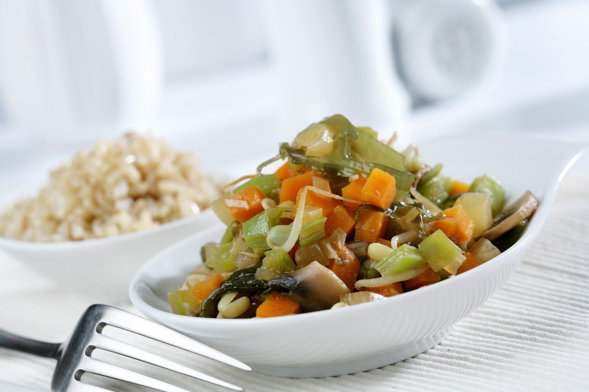 Wok de brotes con algas - Gurmé