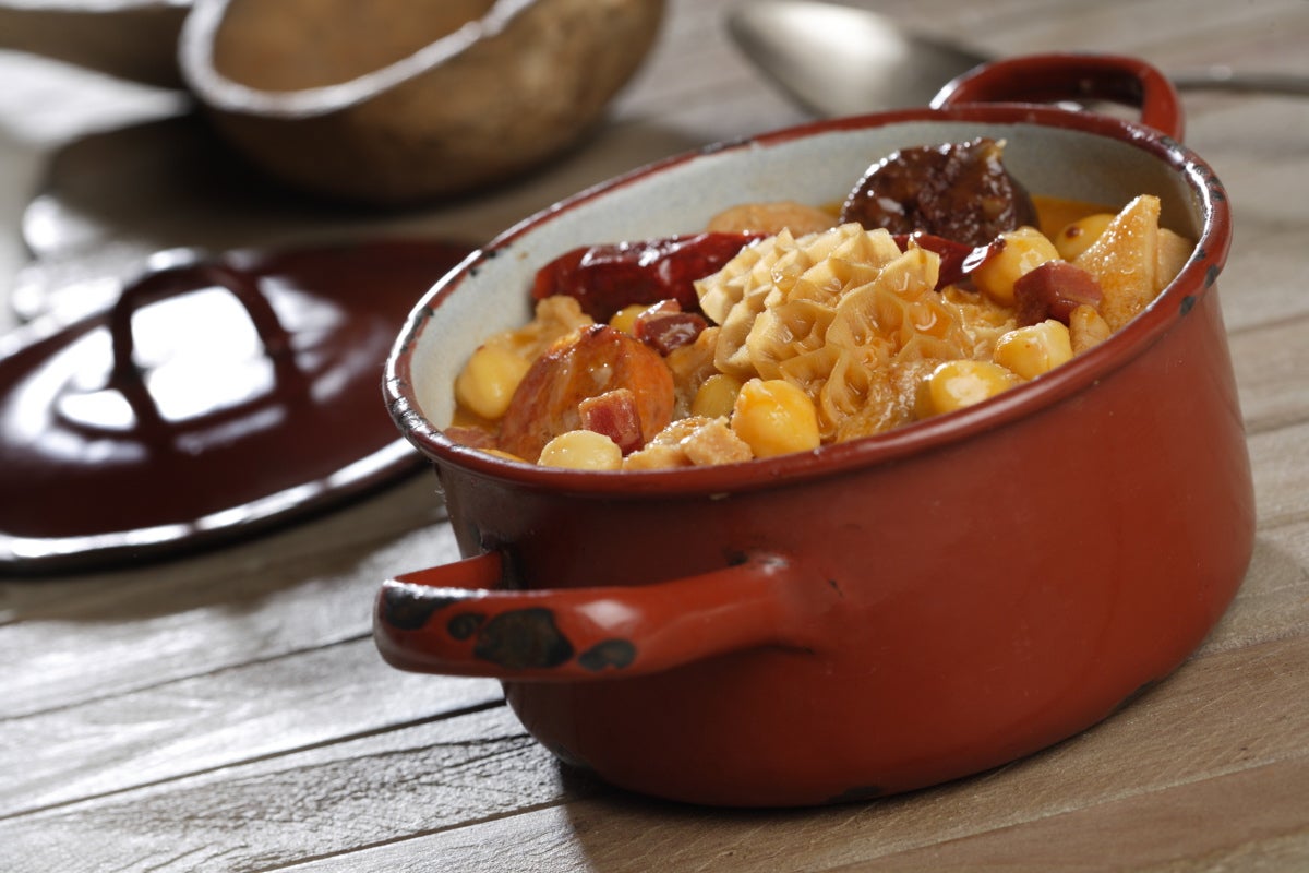 Receta de callos con garbanzos ¿Cómo hacer fácil? - Gurmé