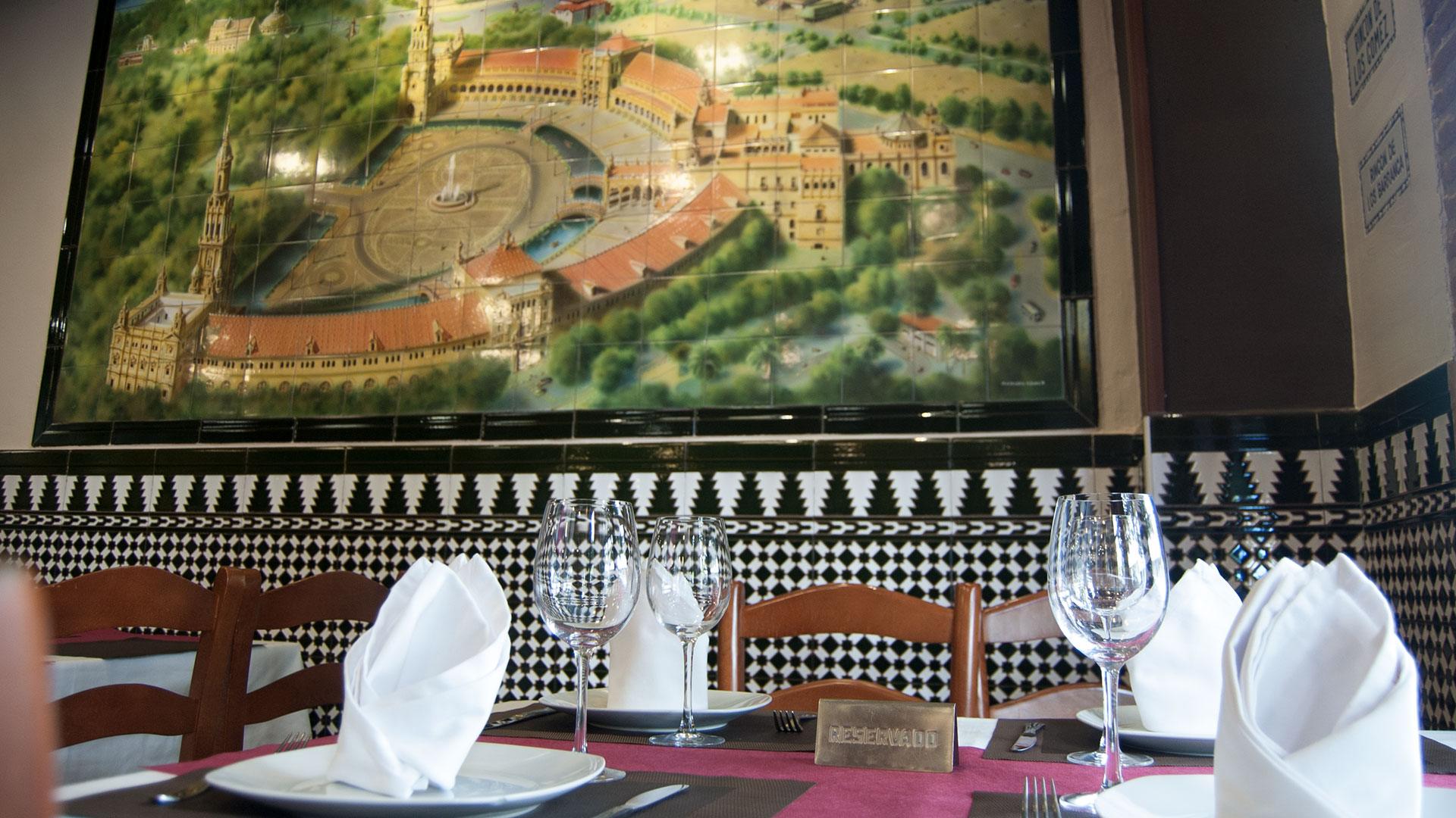 Todo sobre El Mesón de Juan, en Sevilla