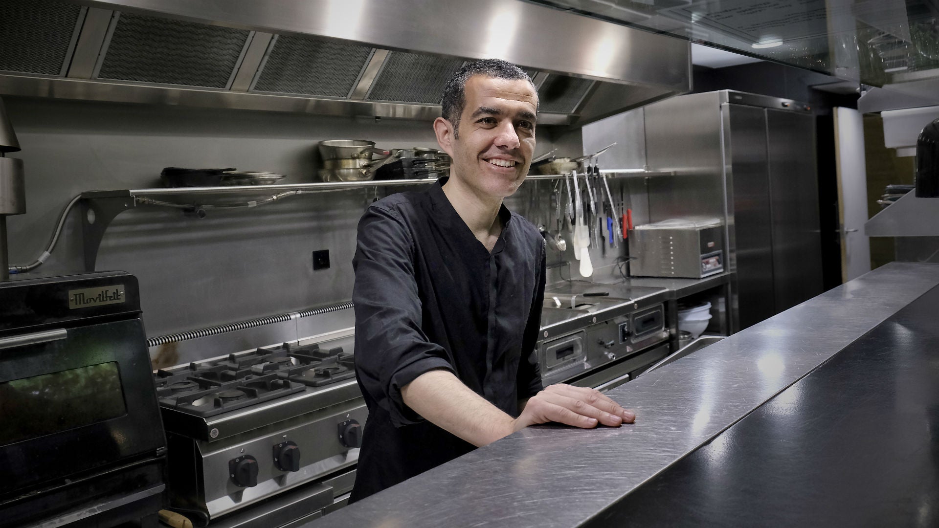 Manuel Llerena (De la O): &quot;La brasa es lo que da más sabor al producto&quot;