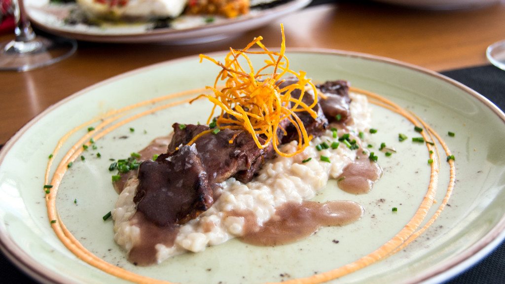 Restaurante Esturión en Coria del Río. 