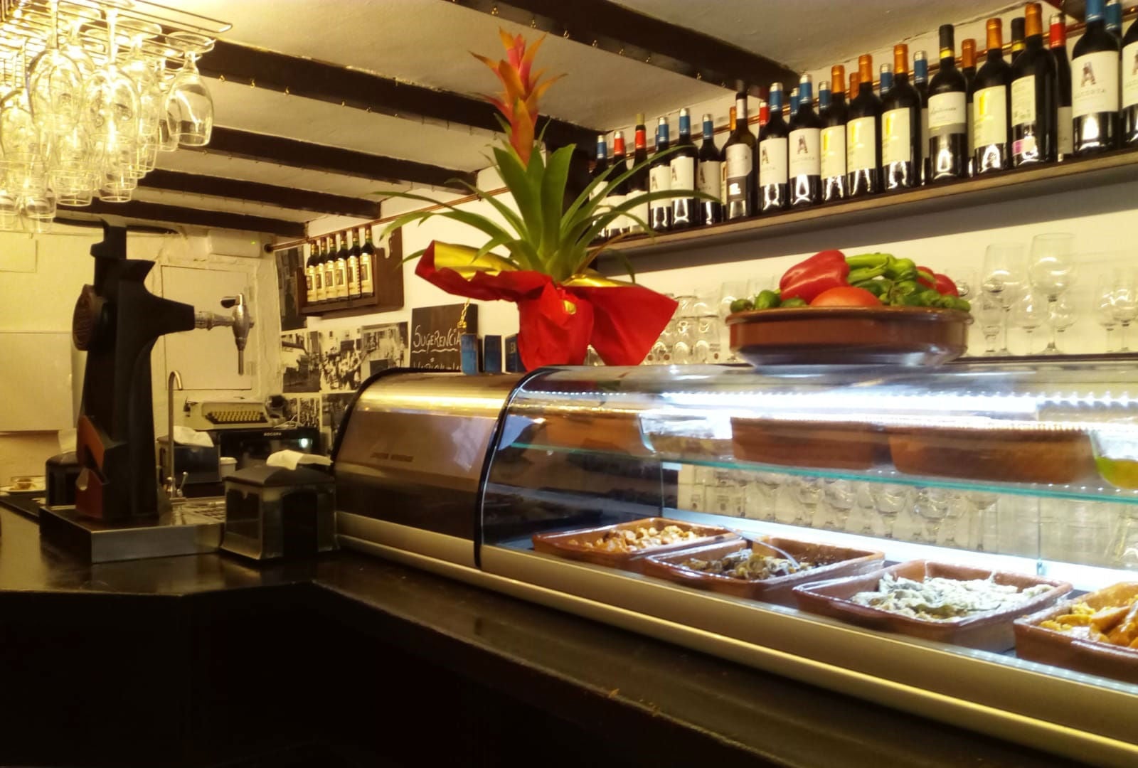 La Taberna de Doce de Octubre abre sus puertas en el antiguo local de Taberna El Coto