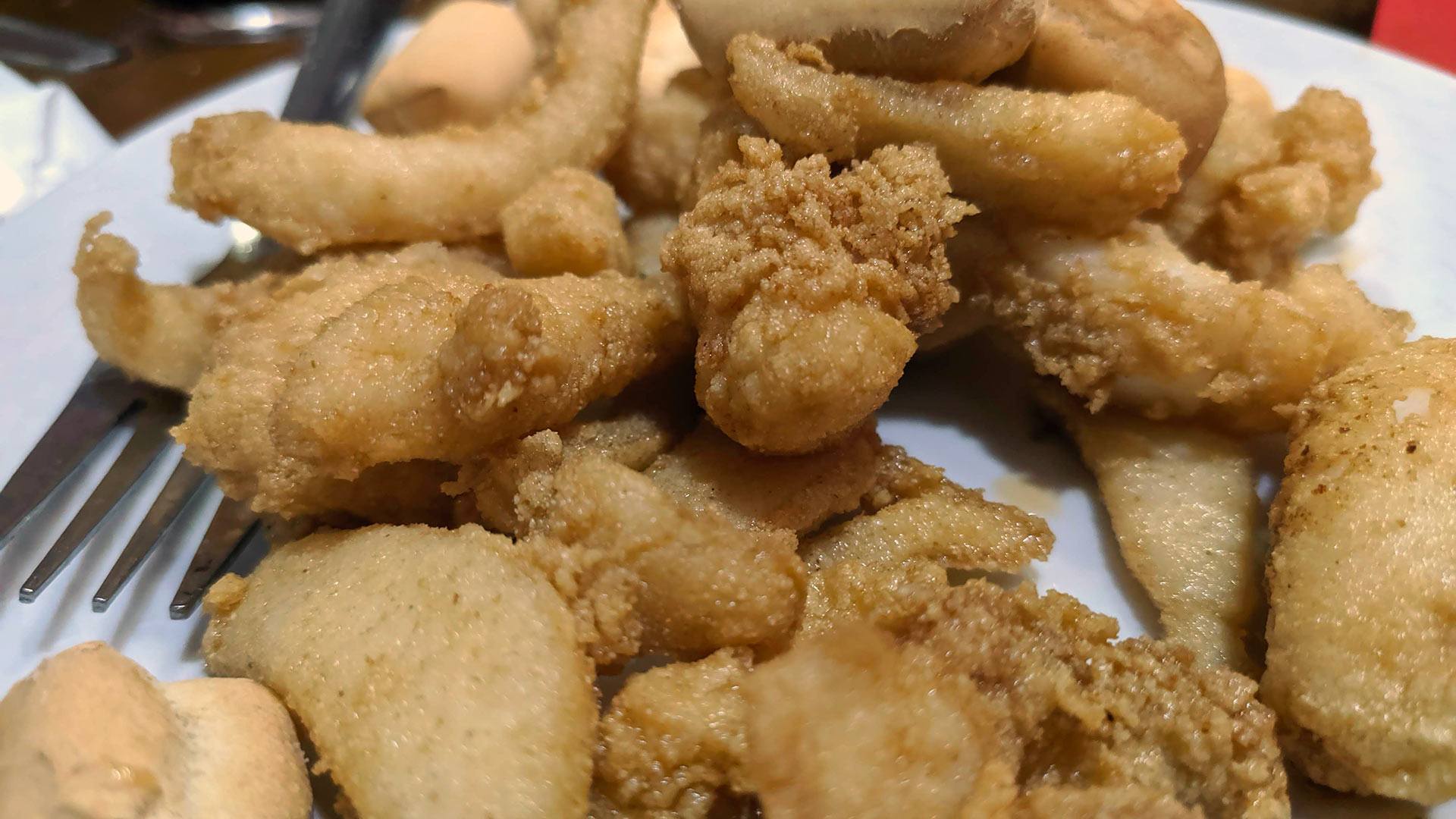 Todo sobre Cervecería La Bellota Roja en Sevilla