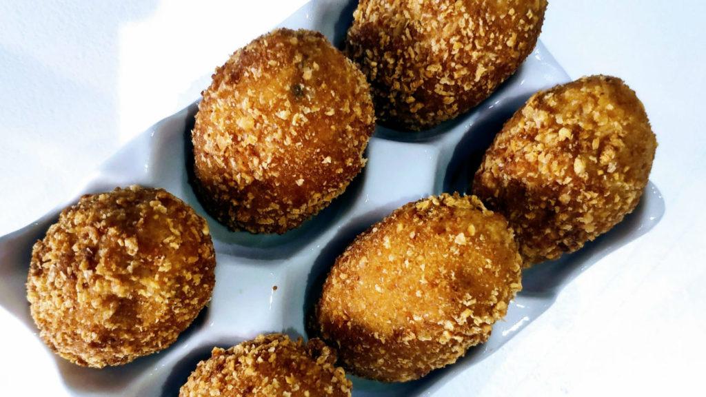 croquetas-curry-rojo. 