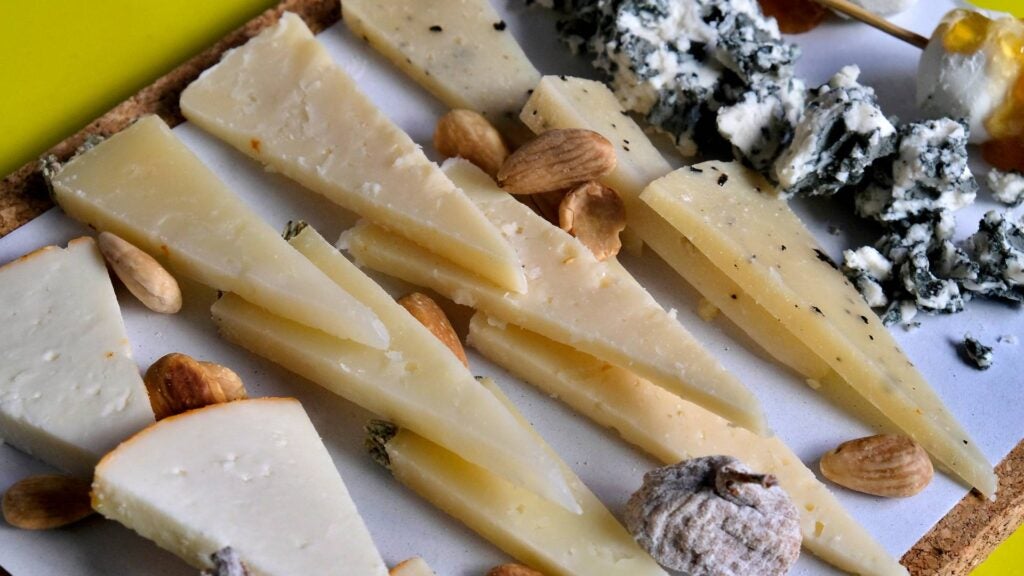 Vuelve Carmina, quesos nacionales e internacionales en Sevilla