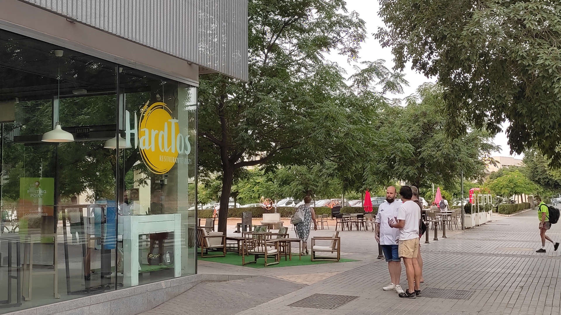 Hasta luego a los restaurantes Ecofamily: ¡hola! a Hardtos y Sarmiento