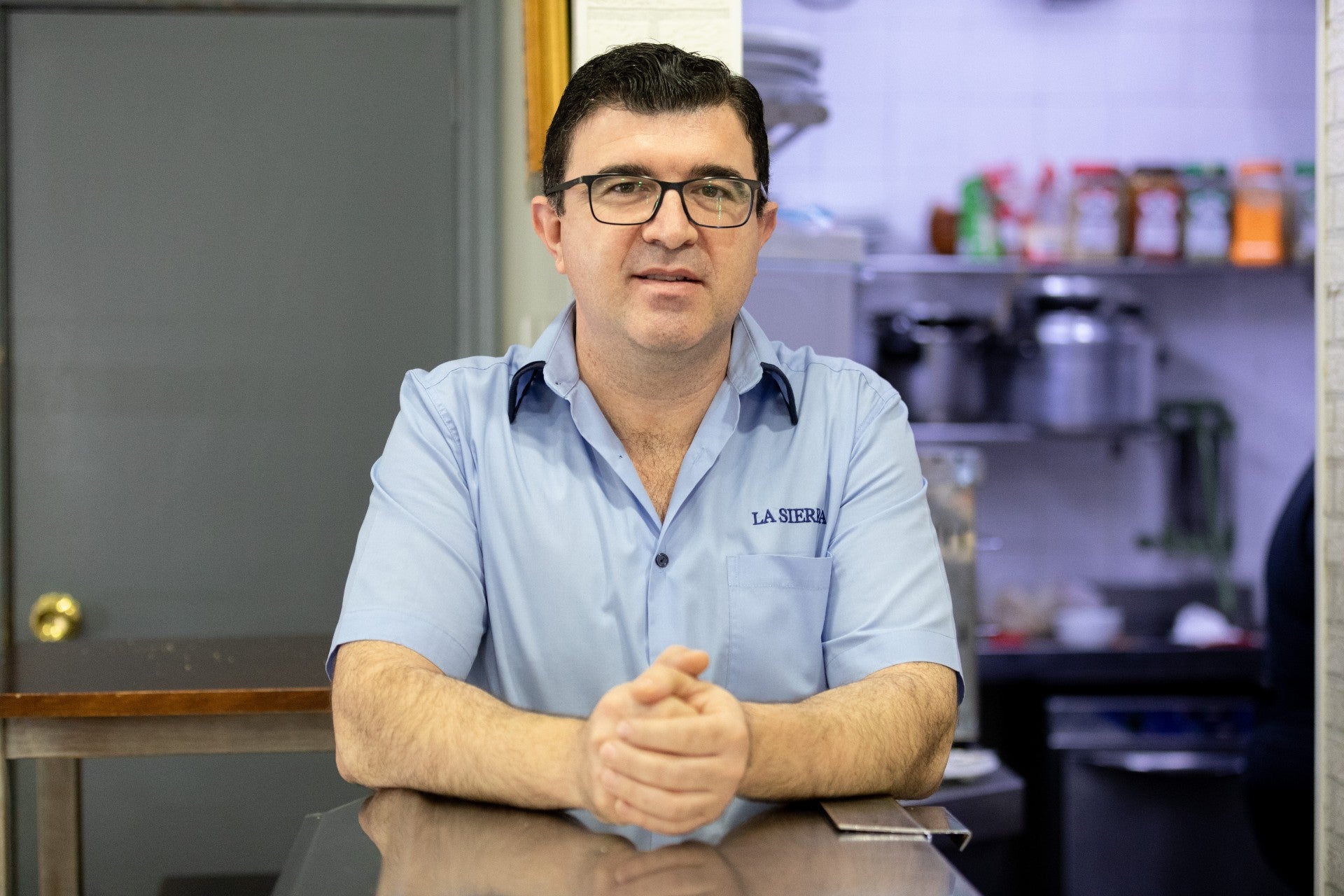 Francisco Pastelero (La Sierra IV): «Sevilla no deja de ser un pueblo grande»