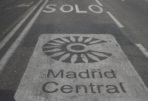 ¿Qué sucede en 2022 con los coches de etiqueta B de la DGT?