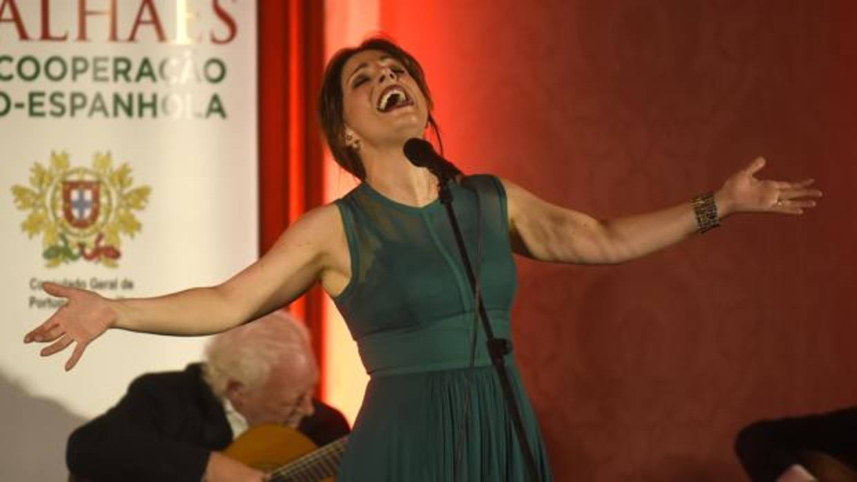La cantante Katia Guerreiro clausura el Festival de Fado
